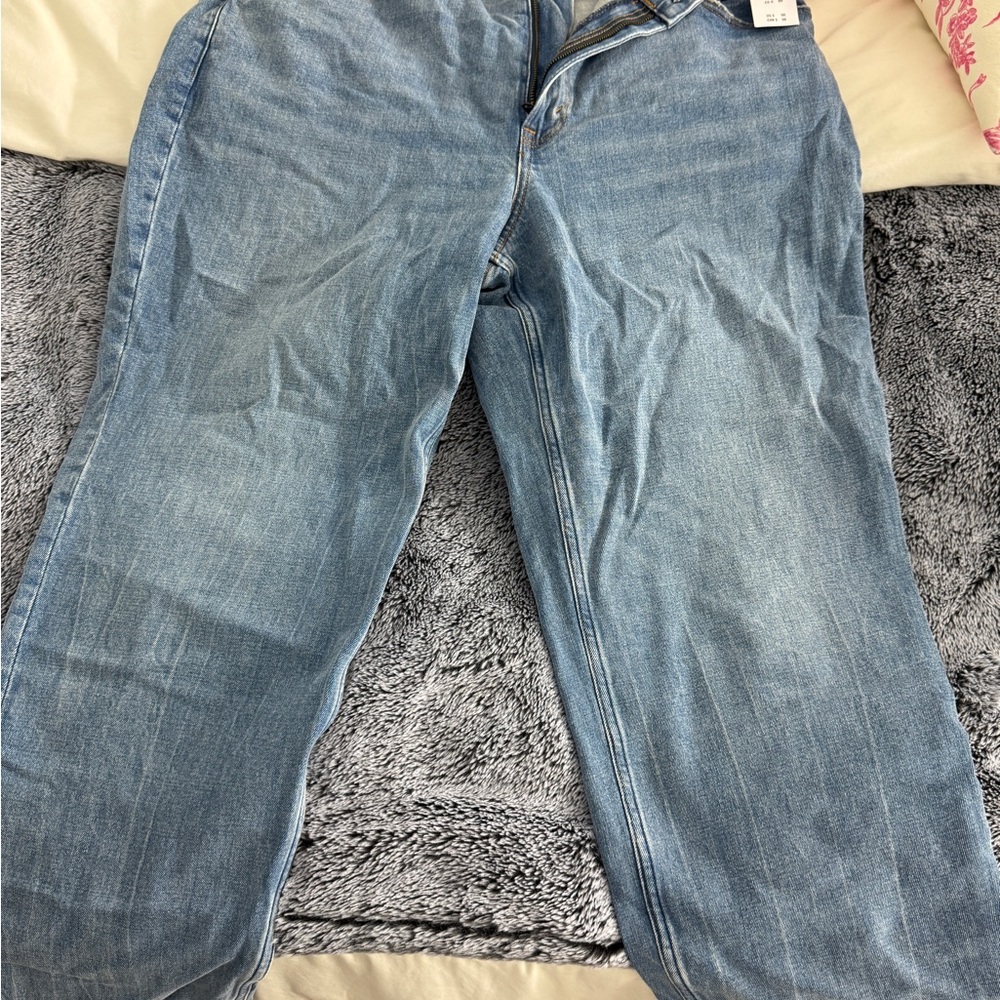 Abercrombie & Fitch Women's Relaxed Blue Jeans